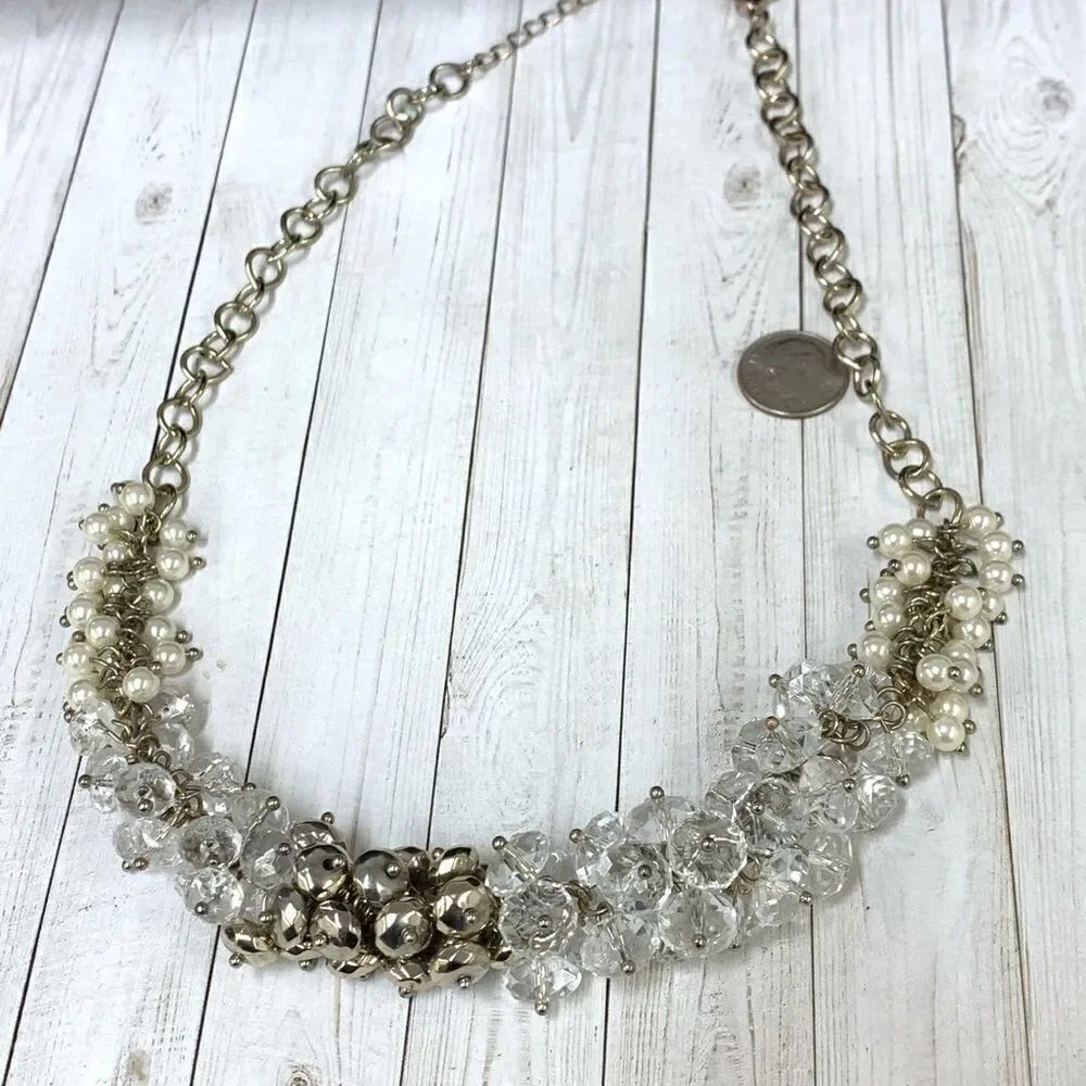 Pearl and Crystals Necklace